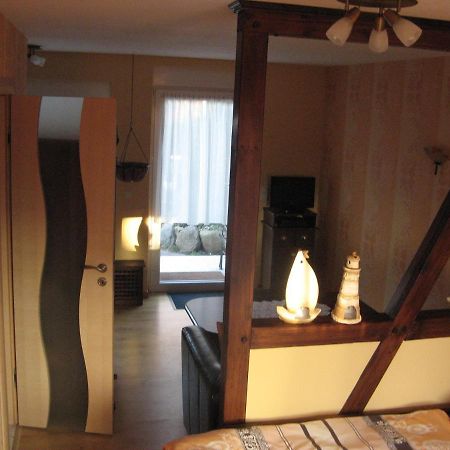 Ferienzimmer Huehnernest Hirtenweg 3 Zingst Esterno foto