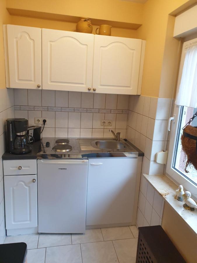 Ferienzimmer Huehnernest Hirtenweg 3 Zingst Esterno foto