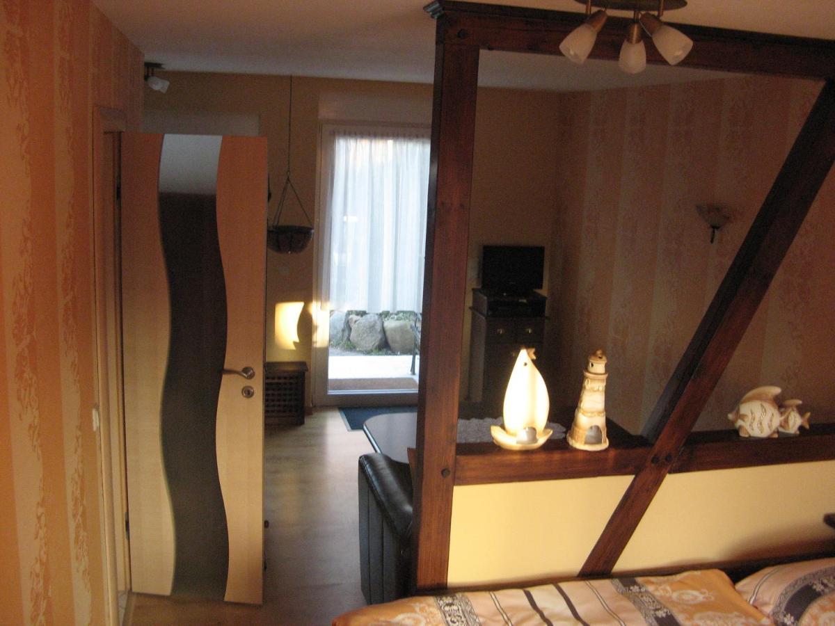 Ferienzimmer Huehnernest Hirtenweg 3 Zingst Esterno foto